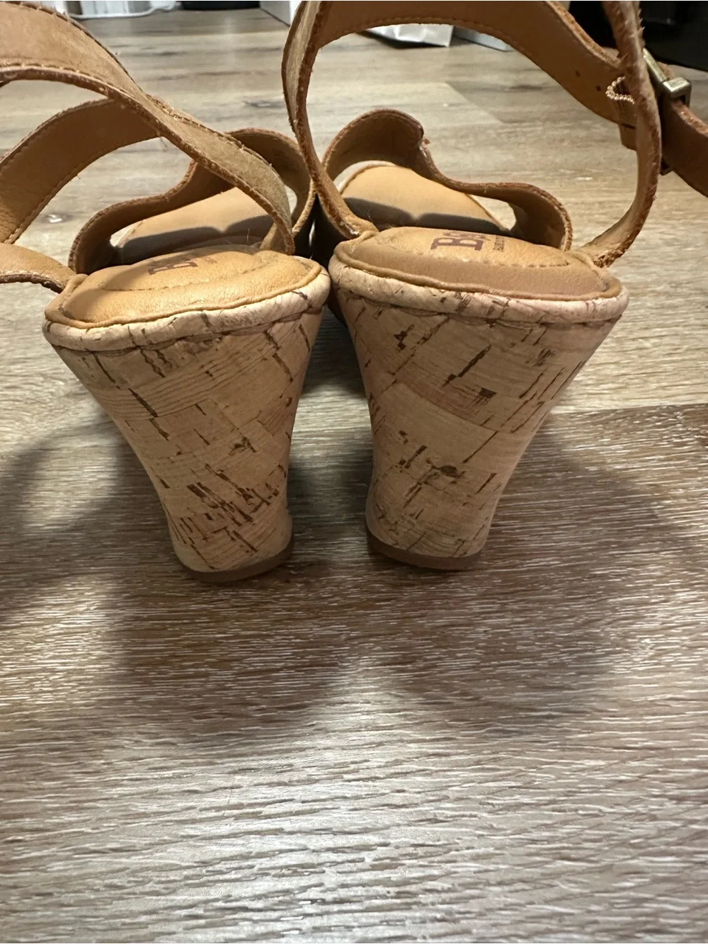 Born Agnio sandals